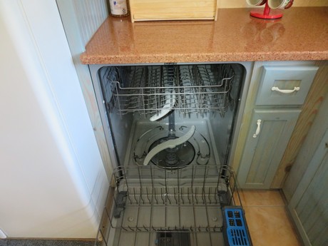 Kitchen & Appliances