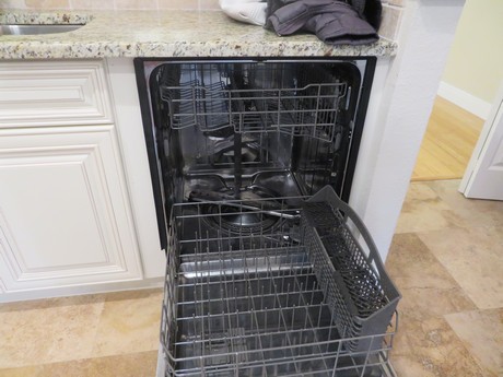 Kitchen & Appliances
